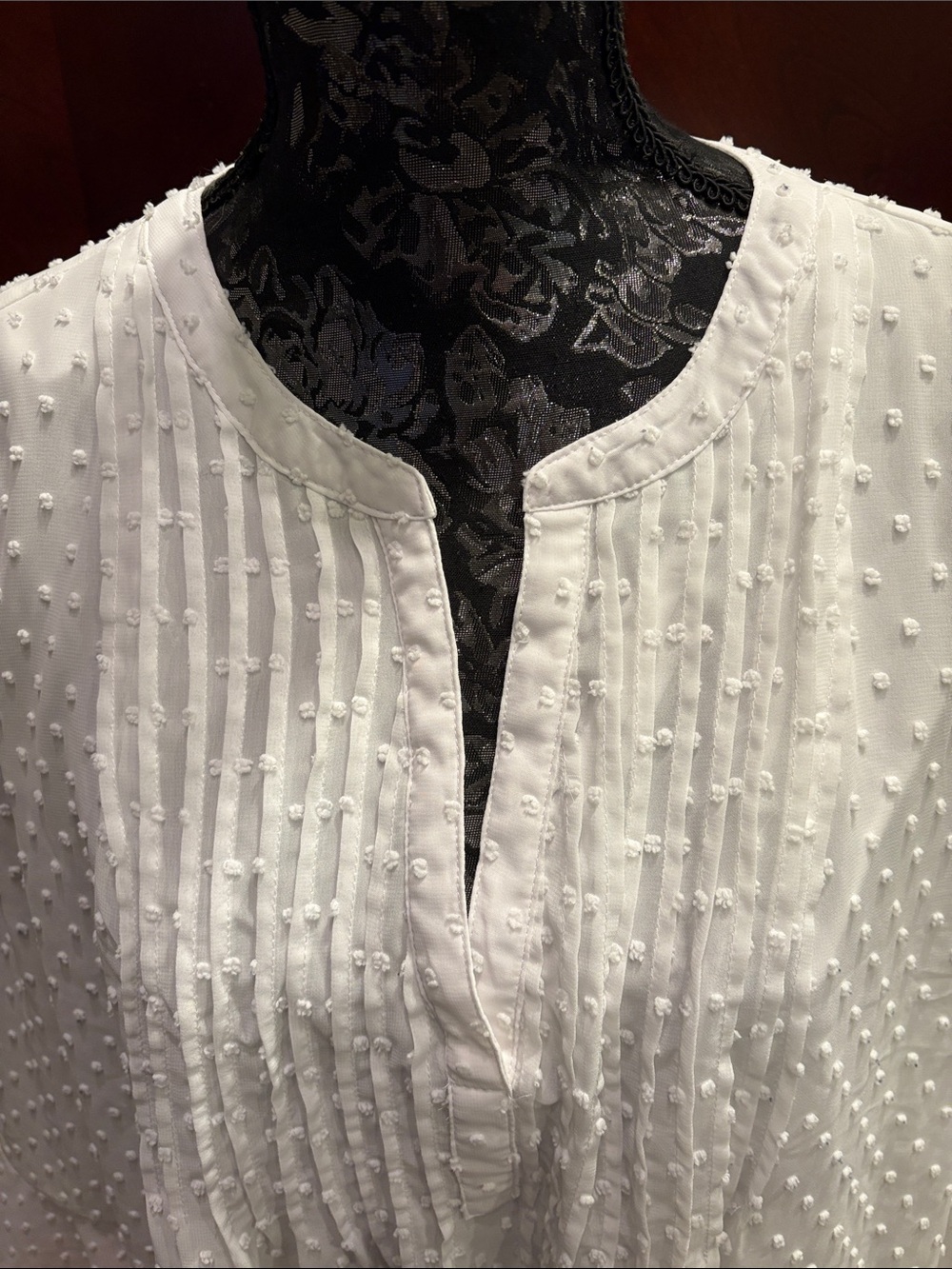 Style & Co. White Swiss Dot Pintuck Women’s Blouse - Picture 2 of 7